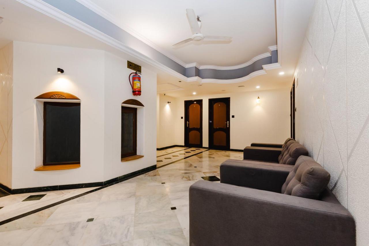 Hotel Galaxy Opp Surat Railway Station Exterior foto